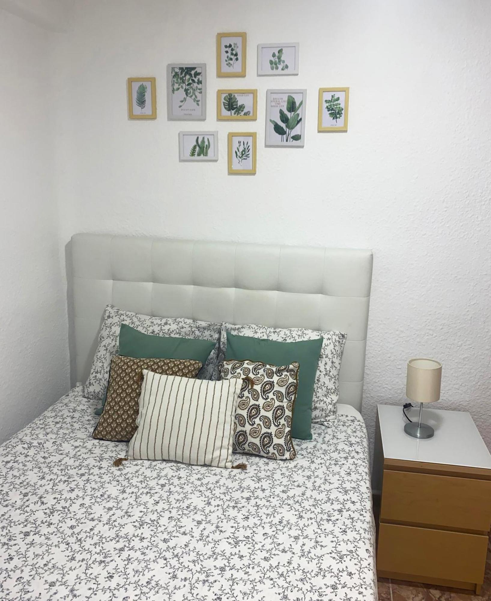 Apartamento Deborah Apartment Malaga Luaran gambar